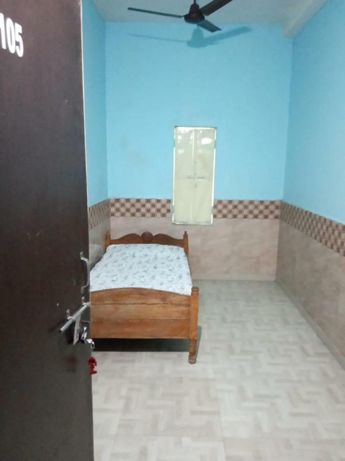 Harkishan Lodge Sambalpur Værelse billede
